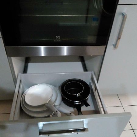 Bel Et Spacieux Appartement De 84 M² Avec Parking Tres Proche Du Metro Garibaldi Lyon Luaran gambar