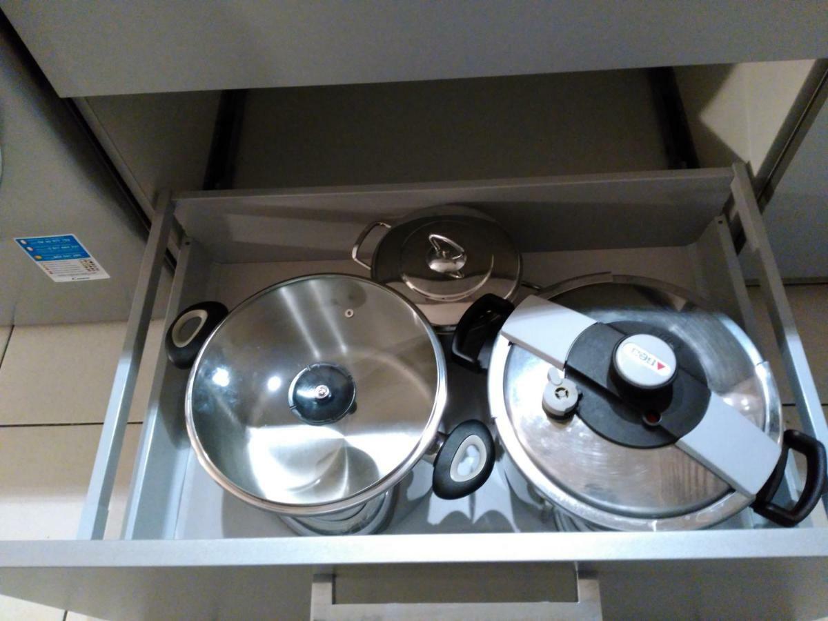 Bel Et Spacieux Appartement De 84 M² Avec Parking Tres Proche Du Metro Garibaldi Lyon Luaran gambar