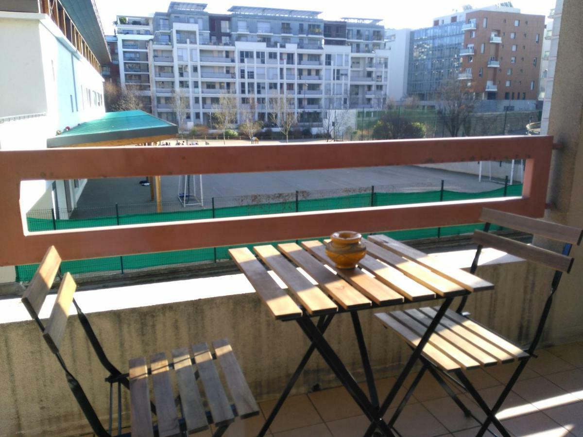 Bel Et Spacieux Appartement De 84 M² Avec Parking Tres Proche Du Metro Garibaldi Lyon Luaran gambar
