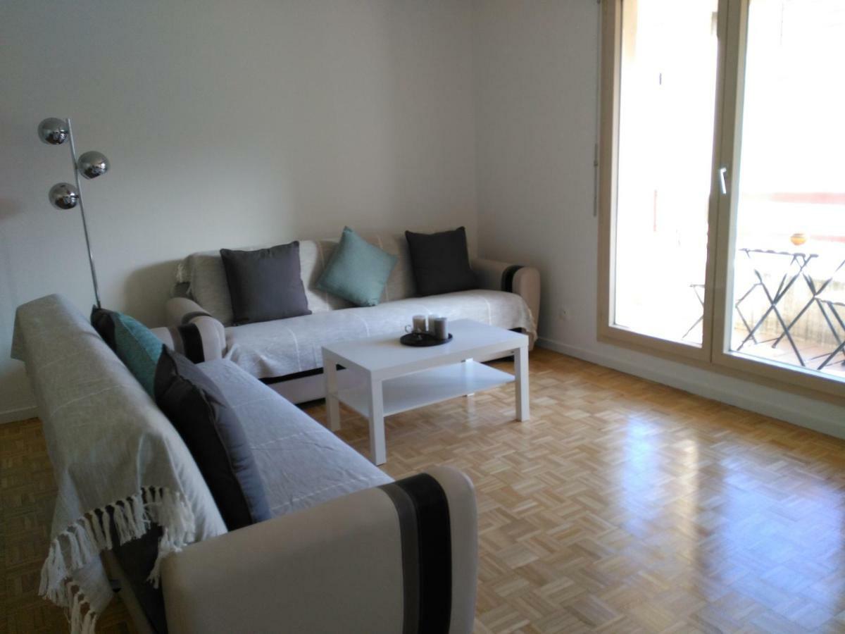 Bel Et Spacieux Appartement De 84 M² Avec Parking Tres Proche Du Metro Garibaldi Lyon Luaran gambar