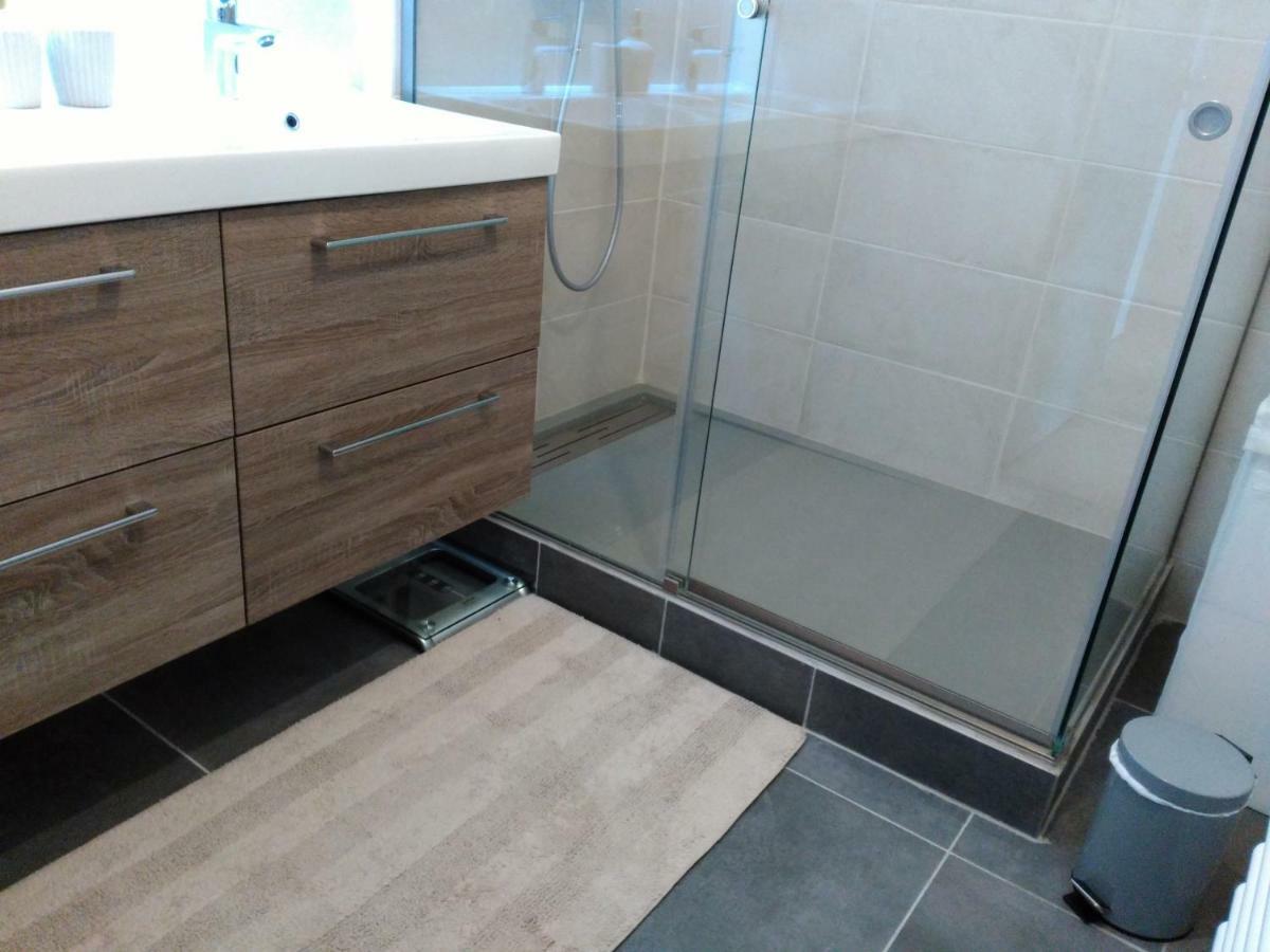 Bel Et Spacieux Appartement De 84 M² Avec Parking Tres Proche Du Metro Garibaldi Lyon Luaran gambar